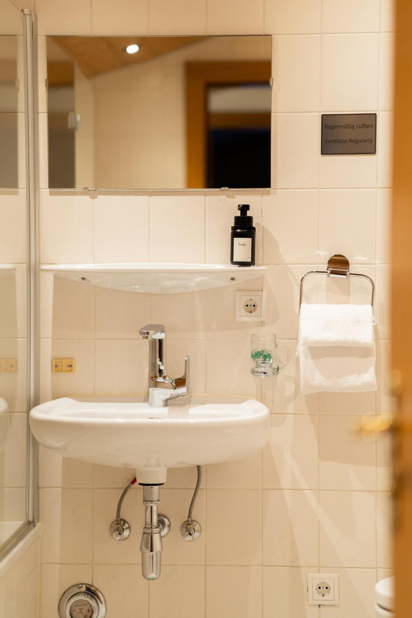 סנט אנטון אים מונטפון Homy Alpine Deluxe Chalet In St Anton Im Montafon מראה חיצוני תמונה